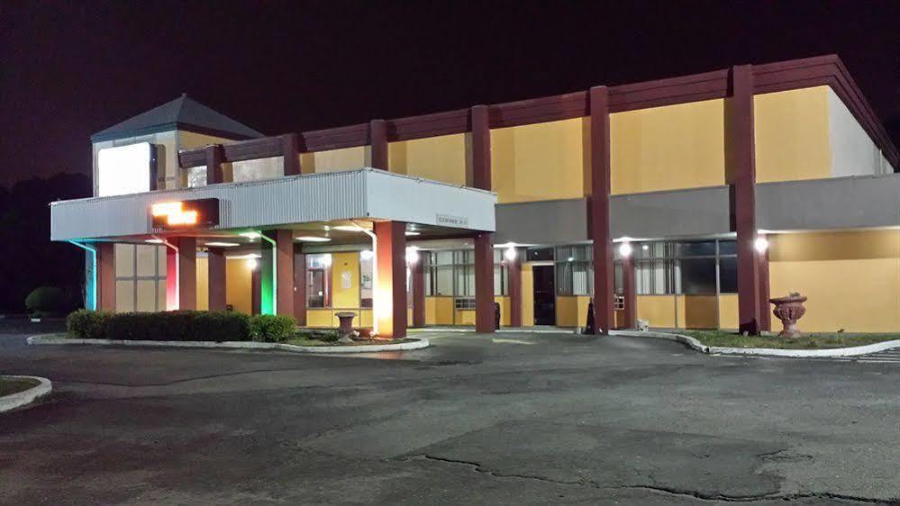 Super 8 By Wyndham Goldsboro Μοτέλ Εξωτερικό φωτογραφία