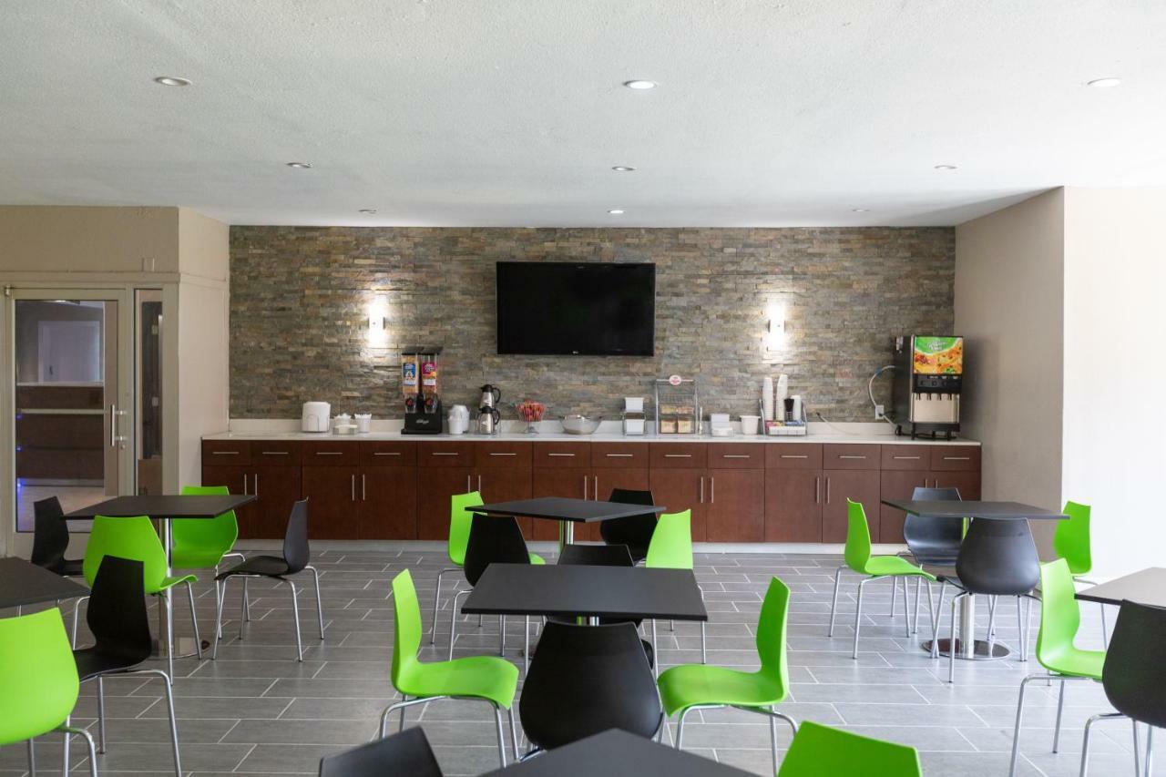Super 8 By Wyndham Goldsboro Μοτέλ Εξωτερικό φωτογραφία